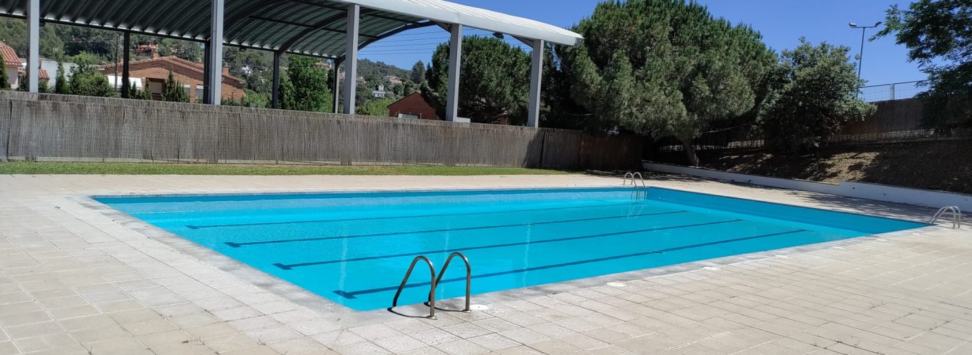 Piscina de verano Les Fonts