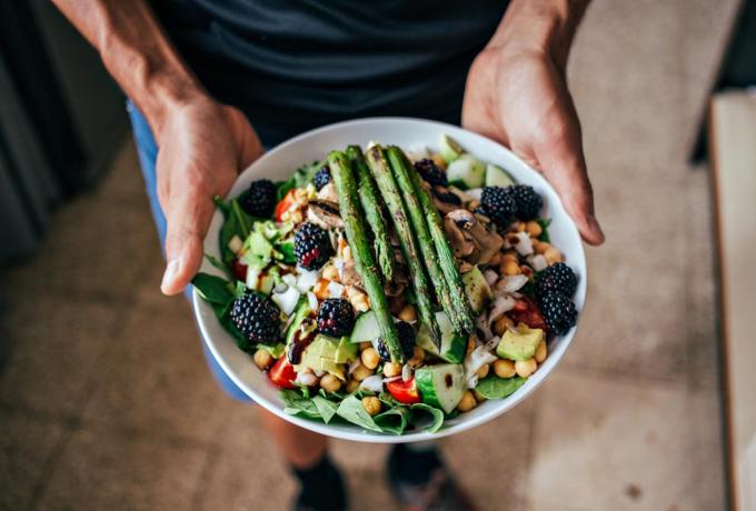 Plato de comida ideal para deportistas